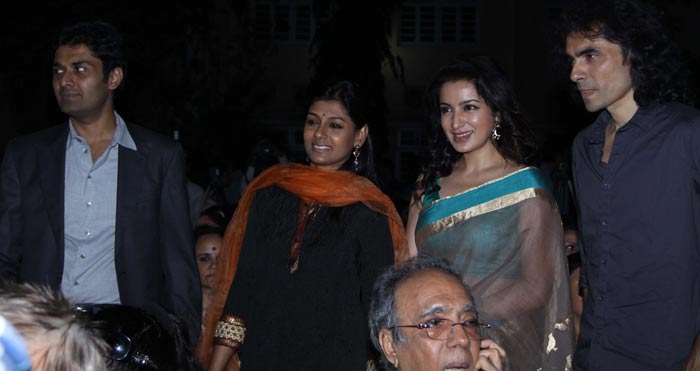 Nandita Das with her husband Subodh Maskara. Also seen Tisca Chopra and director Imtiaz Ali.