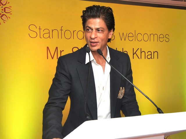 Photo : Meet Stanford Role Model Shah Rukh Khan