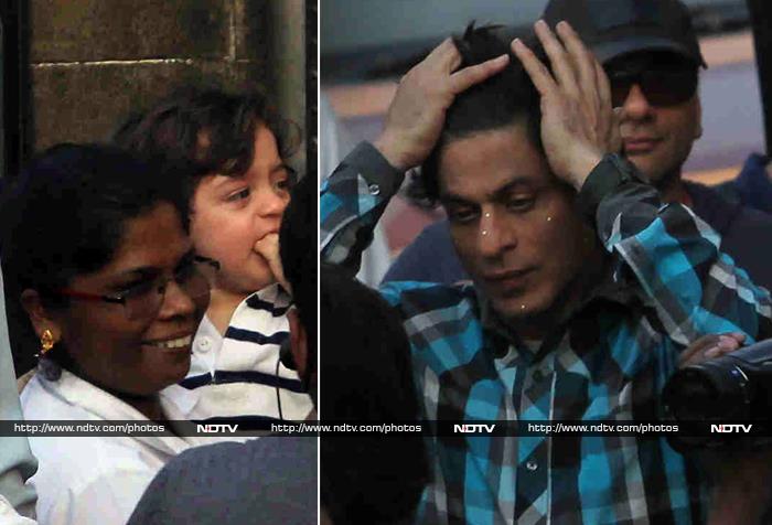 Shah Rukh Khan Works From Home for AbRam