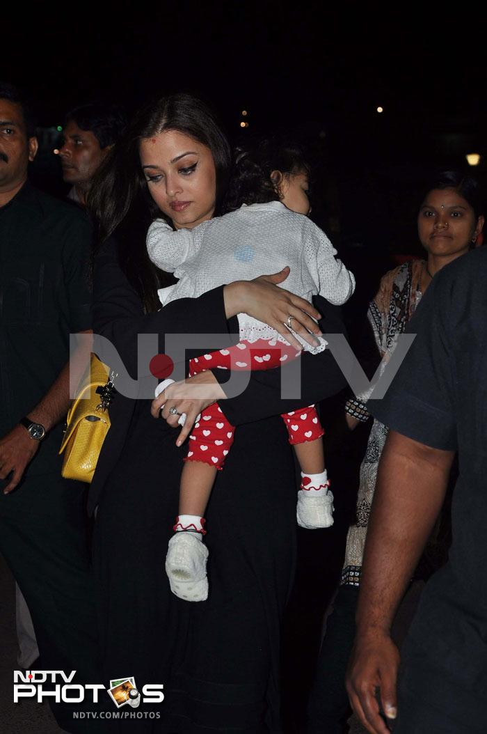 Aishwarya leaves for Cannes with Aaradhya