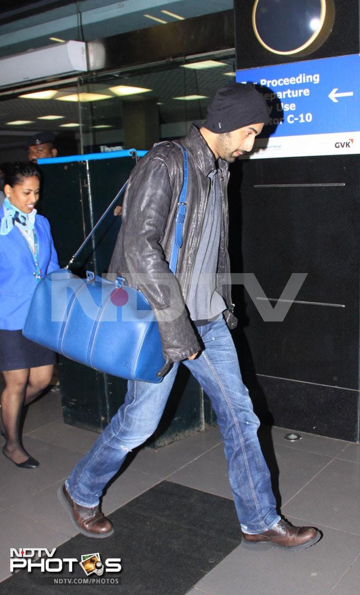 Welcome home: SRK, Katrina, Ranbir