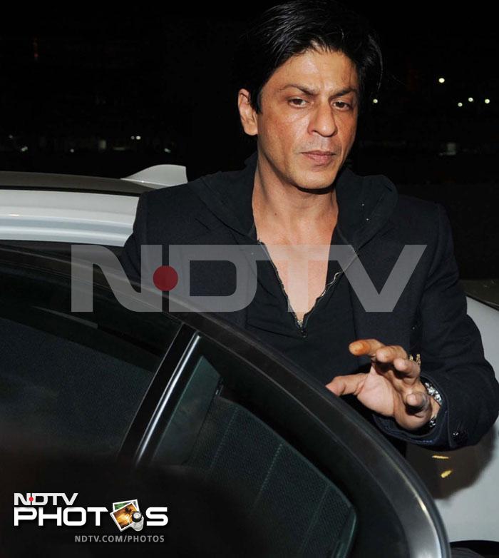 SRK off to London for new movie shoot