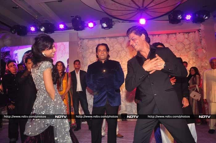 Party Night For SRK, Madhuri, Hrithik