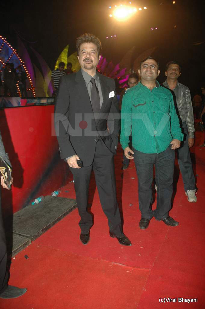 Anil Kapoor-Hands in his pockets. Get a new pose!