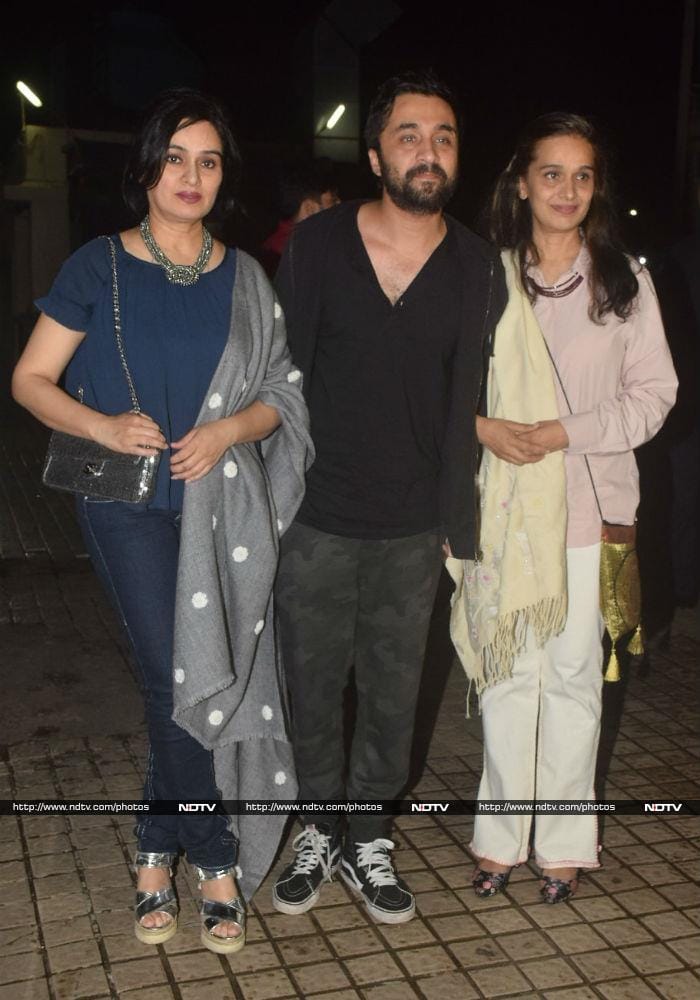 Shraddha invited her brother Siddhanth Kapoor, mother Shivangi Kolhapure and aunt Padmini Kolhapure to the do.