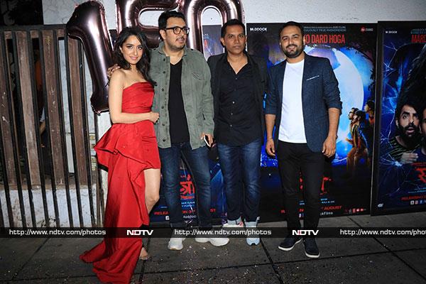 Shraddha And Team Stree Have More Than 100 Crore Reasons To Smile