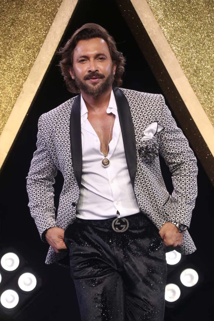 Terence Lewis was also clicked on the sets.