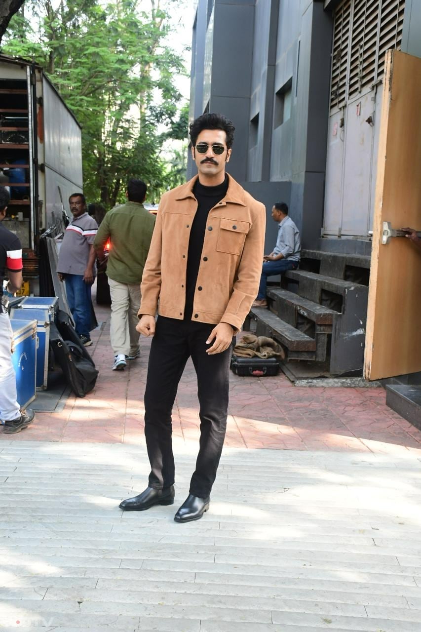 Vicky Kaushal arrived in style (Image Courtesy: Varinder Chawla)