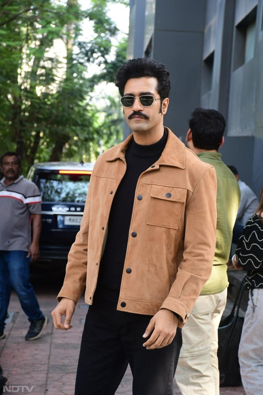 Vicky Kaushal looked suave in a jacket (Image Courtesy: Varinder Chawla)