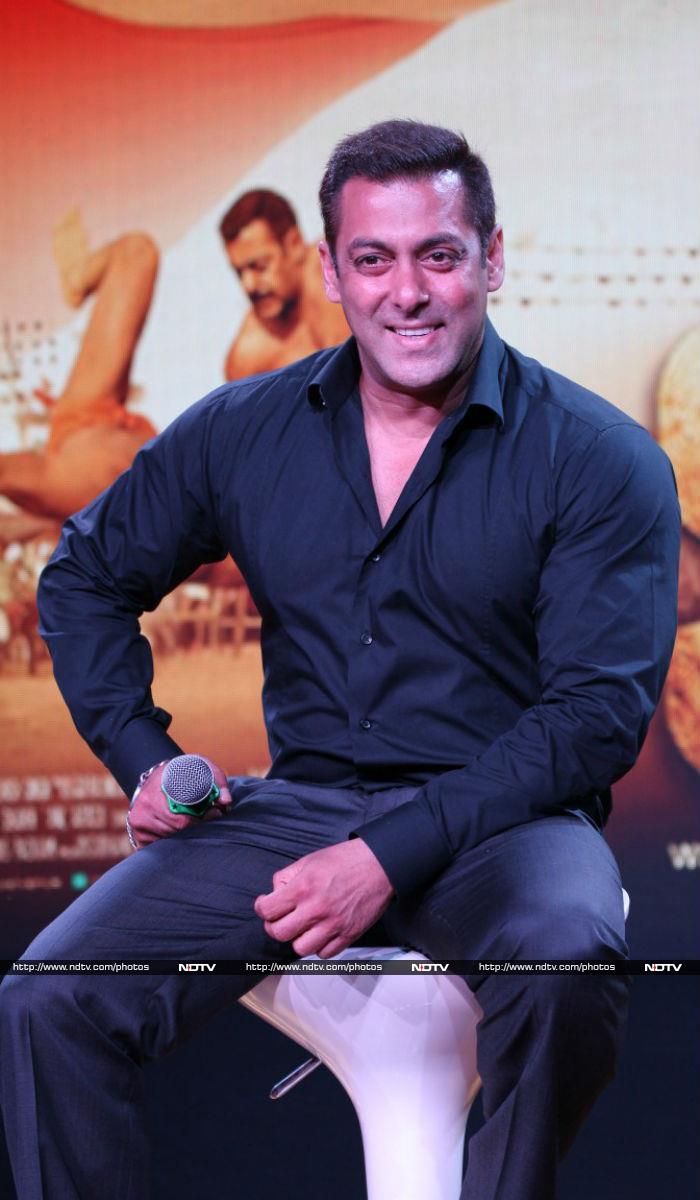 Salman Khan, Anushka Sharma Launch Sultan Trailer in Mumbai