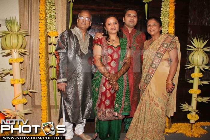 Sushmita at Shrilata's  mehndi ceremony