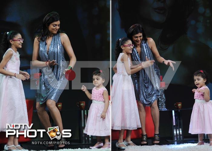 Sushmita with her daughters on It\'s My Life