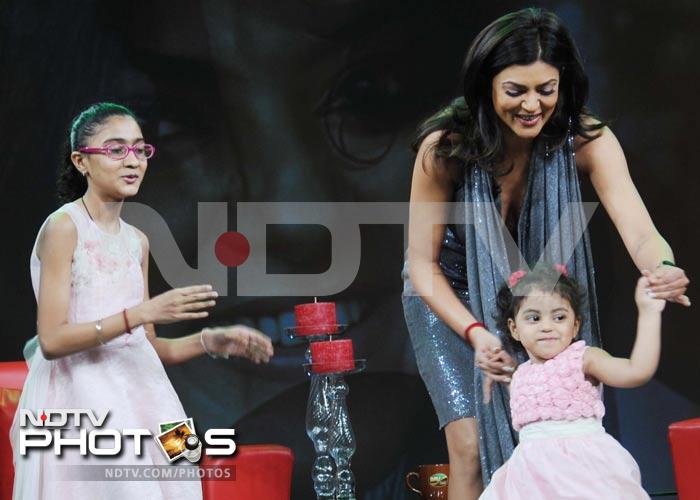 Sushmita with her daughters on It\'s My Life