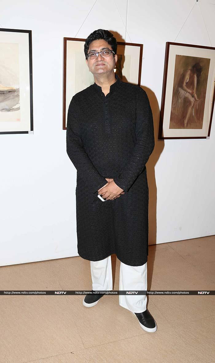 Sushmita had company in lyricist Prasoon Joshi.