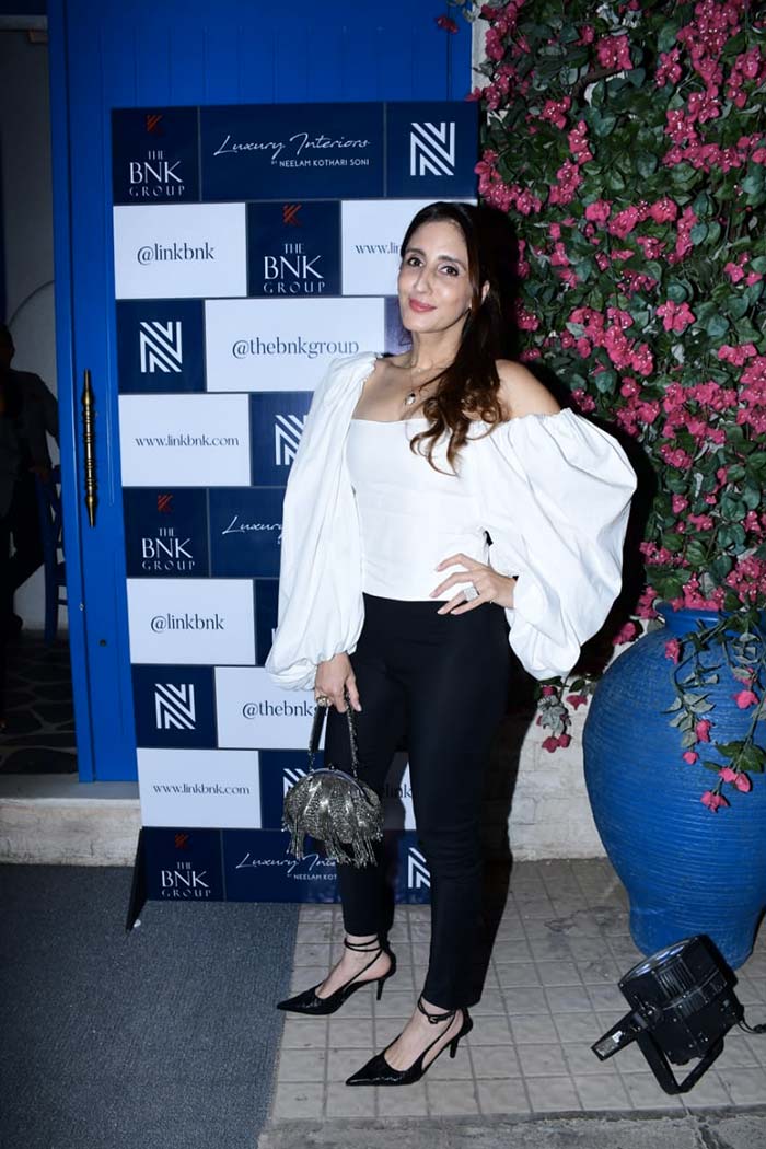 Sussanne Khan's sister Farah Khan Ali looked stunning in a white top and black pants