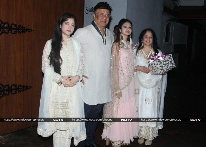 संजय खान ने दी ईद की पार्टी, शामिल हुए कई फिल्‍मी सितारे