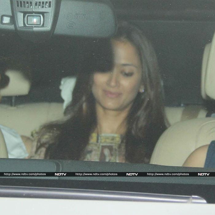 Twinkle, Sussanne And Hrithik Party Together