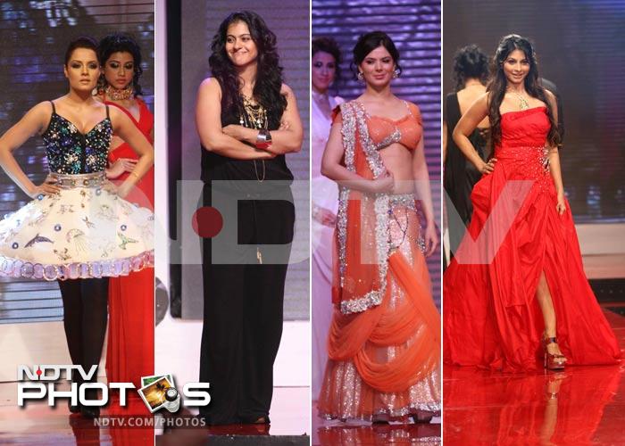 Bollywood's sweetheart Kajol, sister Tanisha, fellow actress Celina Jaitley and southern siren Shriya Saran walked the ramp for the Swarovski Gems and Archana Kocchar Show.