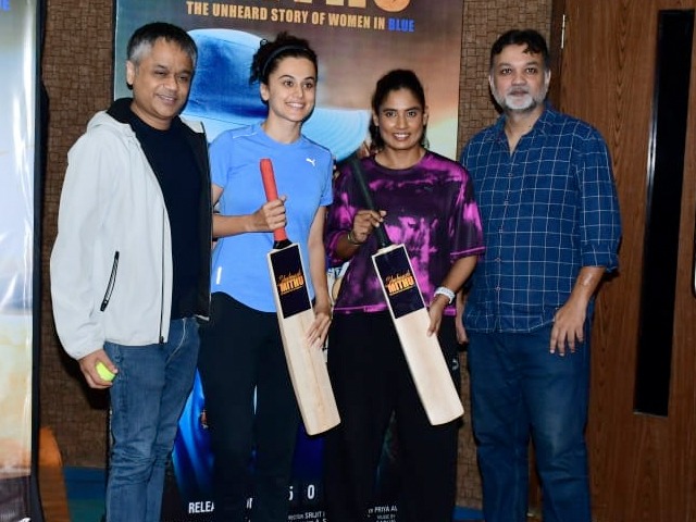 तापसी पन्नू ने इनडोर क्रिकेट मैच के ज़रिए किया फिल्म ‘शाबाश मिट्ठू' का प्रमोशन