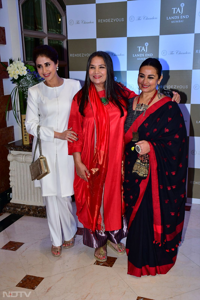 Tabu, Farhan-Shibani, Zoya And Other Stars At Javed Akhtar\'s Book Launch Event