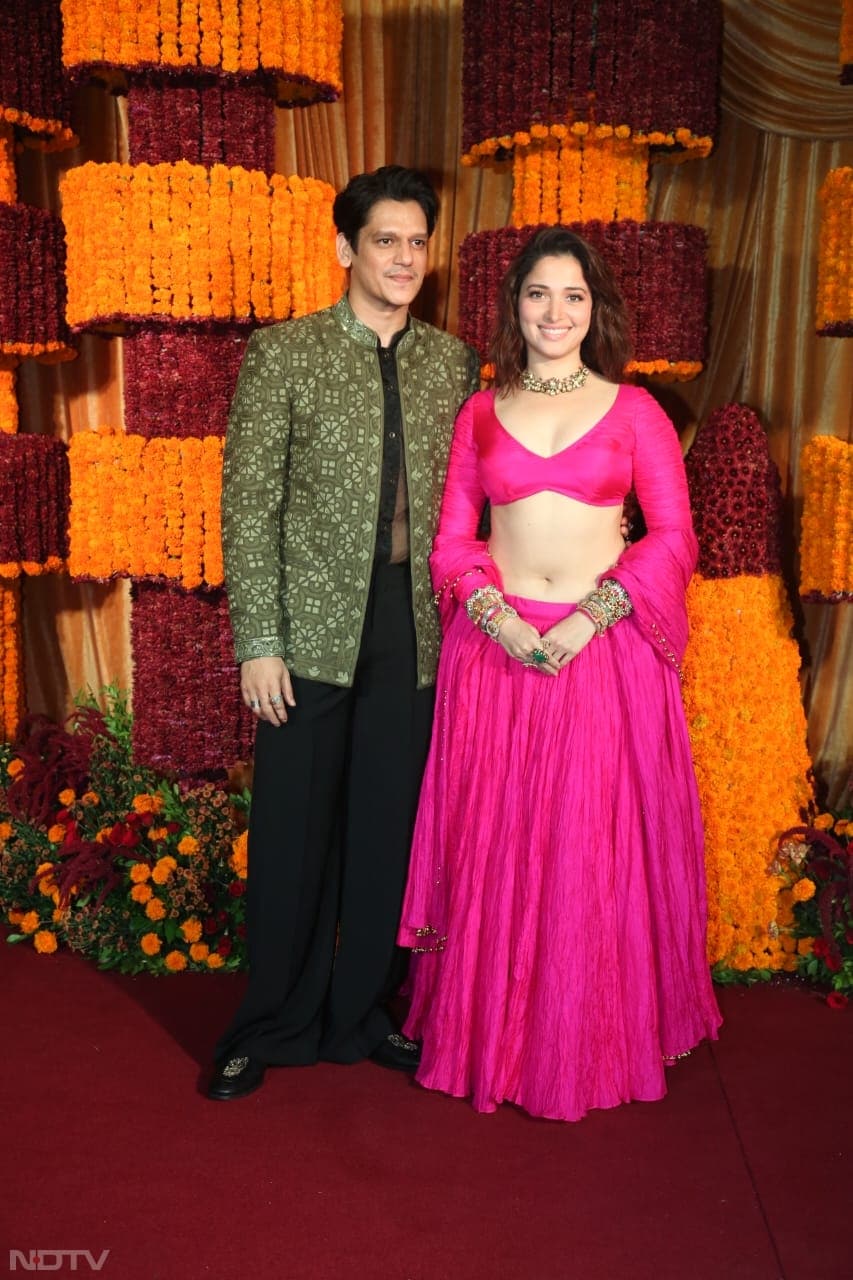 Tamannaah's plus one at the Diwali party was boyfriend Vijay Varma. (Image Courtesy: Varinder Chawla)