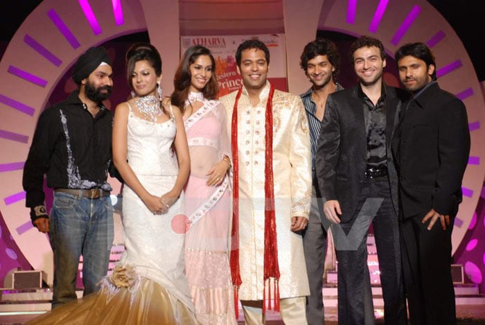 Mrinalini Sharma, Amruta Patki, Samir Kochhar, Purab Kohli, Ayaz Khan, Shawn Arranha at the 'Western India Princess ? Fashion for a Change' a fashion carnival in Mumbai.