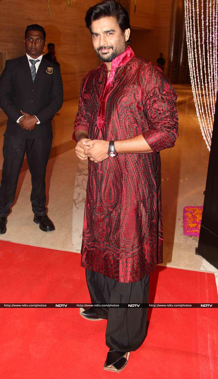 Kangana Ranaut Punjabi Suit | Orange suit, Patiala suit designs, Wedding  outfit