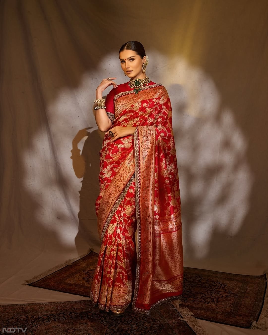 तारा सुतारिया साल 2012 में 'बेस्ट ऑफ लक निक्की' शो का भी हिस्सा रहीं. tarasutaria/Instagram