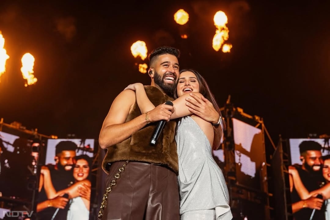 तारा मुंबई में पली-बढ़ीं हैं. छोटी उम्र से ही उन्&zwj;होंने म्यूजिक, डांस और एक्टिंग की है. tarasutaria/Instagram