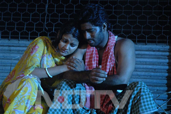 Steamy hot Hasan, Shouri in <I>Prema Sagaram</I>