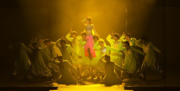 Actress Jacqueline Fernandez gave a stunning performance on stage.