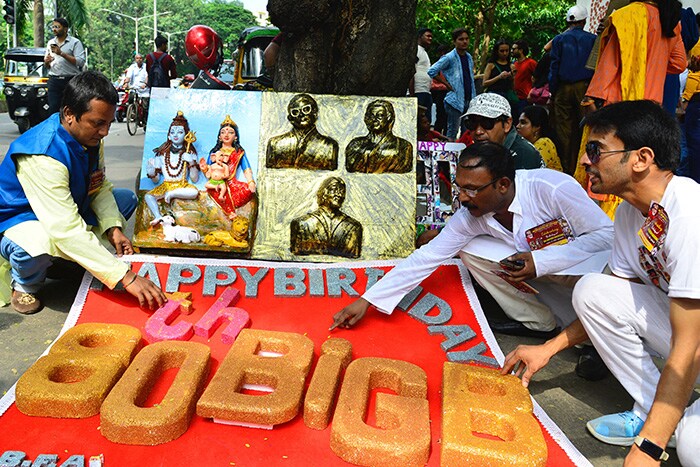 The Amitabh Bachchan Effect: How Fans Celebrated The Actor\'s 80th Birthday