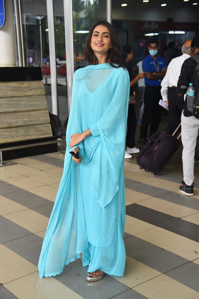 The Best Of Airport Fashion, Courtesy Samantha, Palak And Tejasswi Prakash