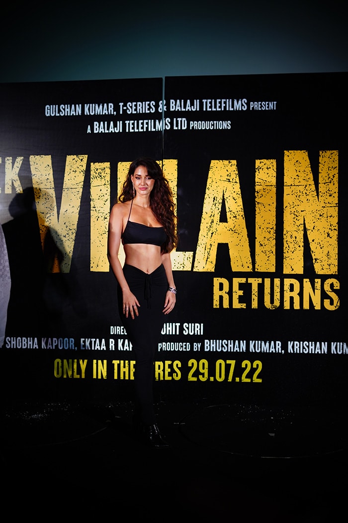 The Ek Villain Returns  Album With Disha-Tara, John And Arjun