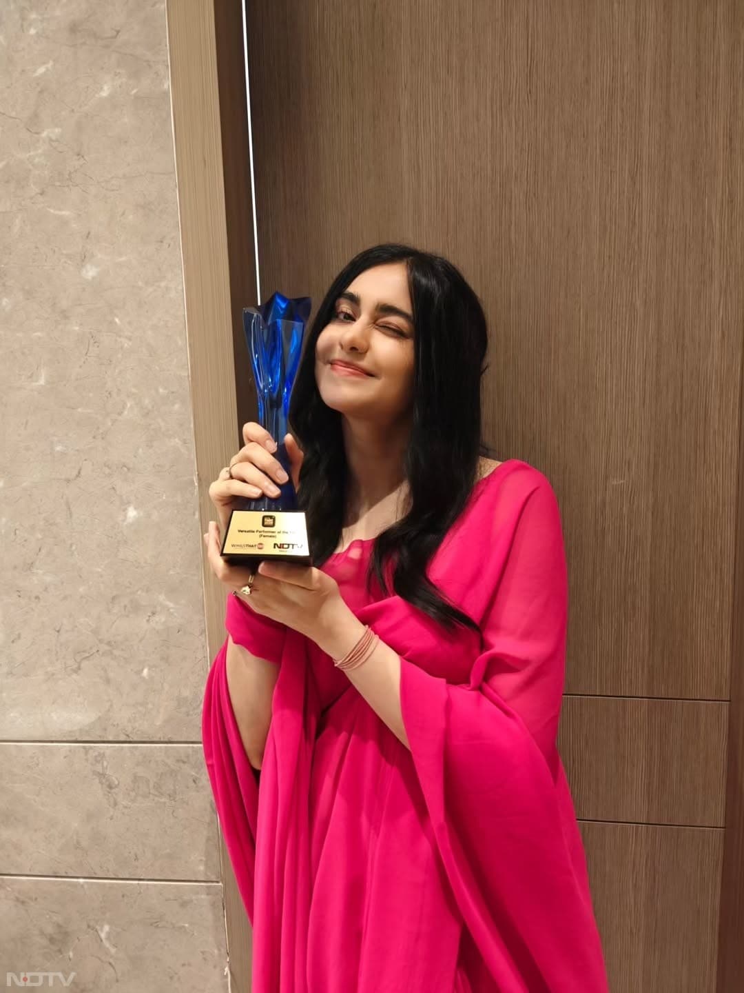 अदा शर्मा ने 'हसी तो फंसी', 'द केरल स्टोरी', और 'बस्तर: द नक्सल स्टोरी' में भी काम किया.adah_ki_adah/Instagram