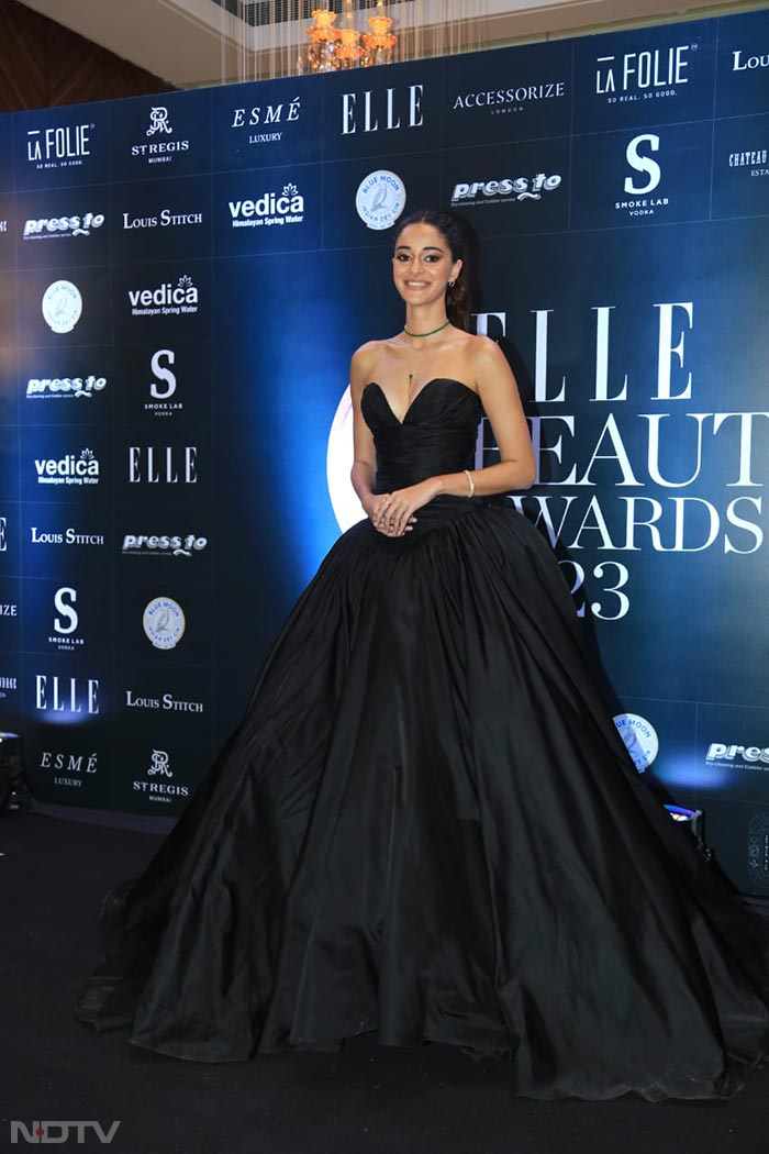 Ananya Panday was a dream girl IRL on the carpet. (Image courtesy: Varinder Chawla)