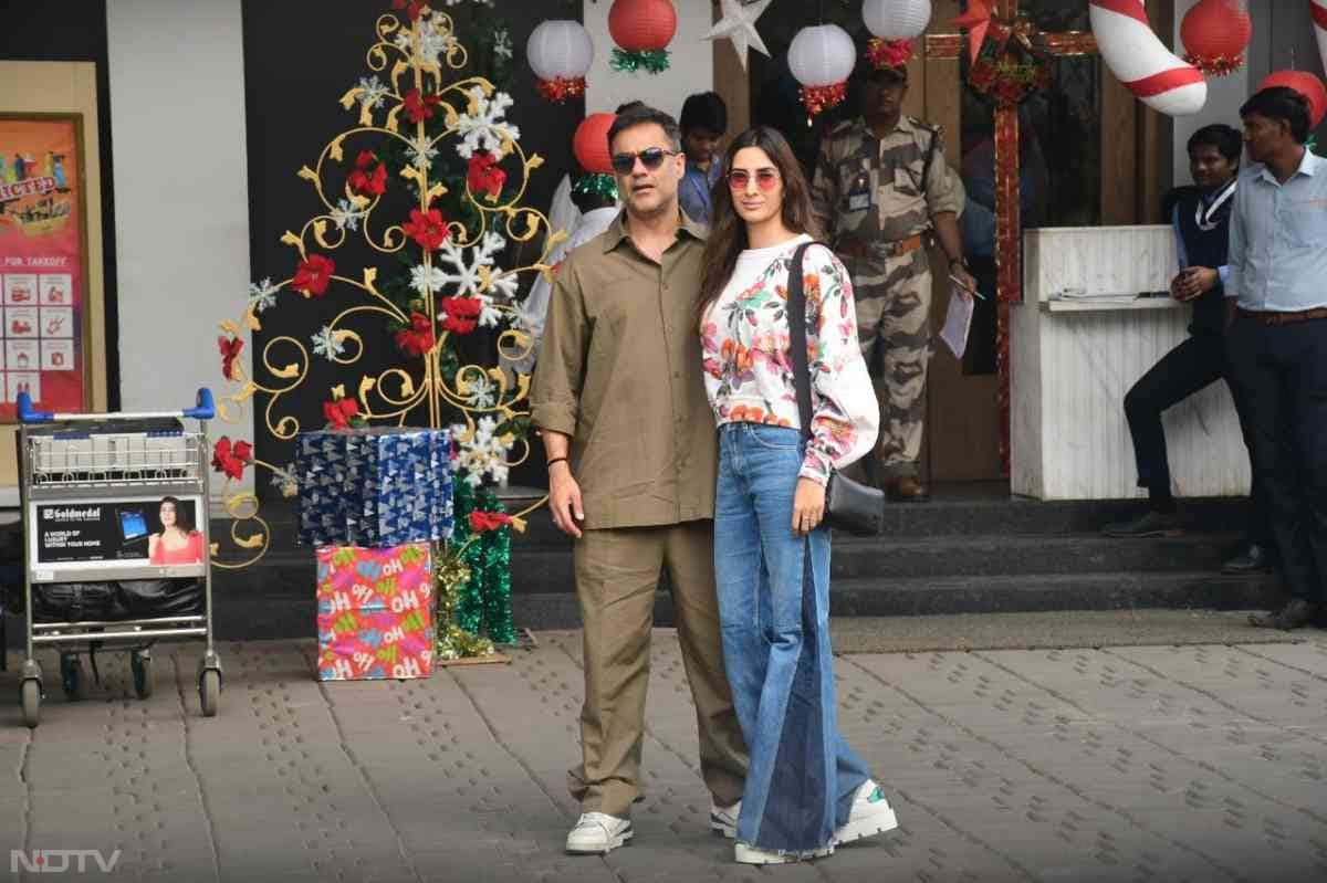 Director Abhishek's plus one was wife Pragya Kapoor.  (Image Courtesy: Varinder Chawla)