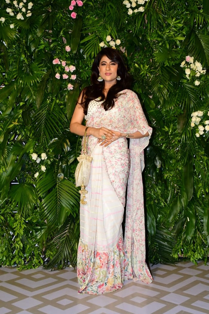 Tahira Kashyap too showed up in a festive outfit that was white.
 (Image courtesy: Varinder Chawla)