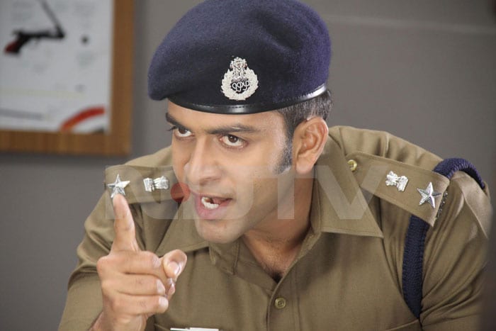 Stills : Prithviraj in <i>The Thriller</i>