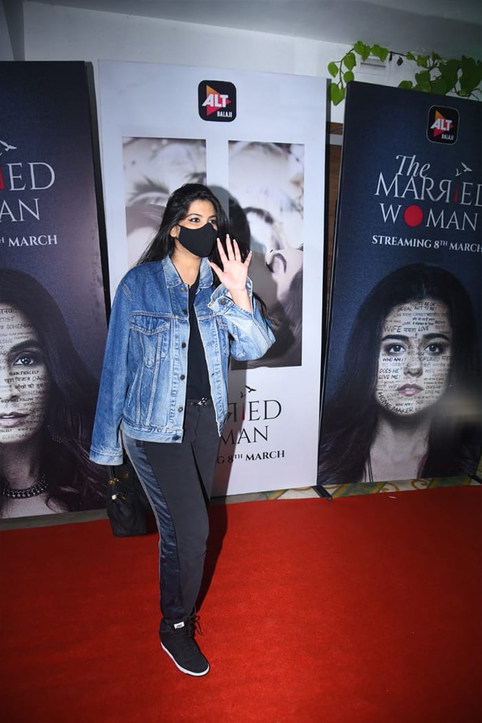 Ali Fazal, Tahira Kashyap, Rhea Kapoor And Others Watch Ekta Kapoor\'s The Married Woman