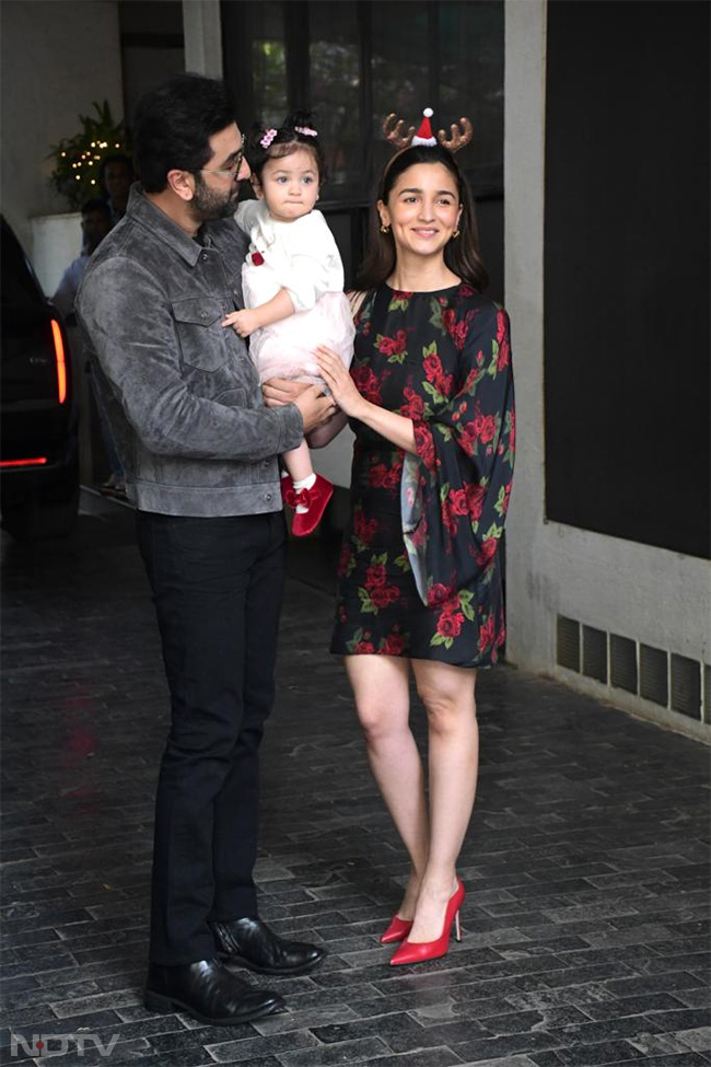 This Alia-Ranbir And Raha Moment Eclipsed Everything Else At The Kapoors\' Christmas Lunch