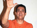 I had to work hard for <i>3Idiots</i> look: Aamir 