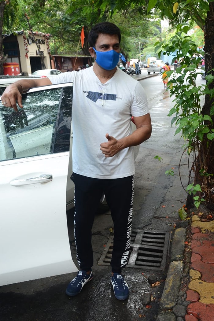 TV actor Sharad Kelkar was also photographed outside his gym.