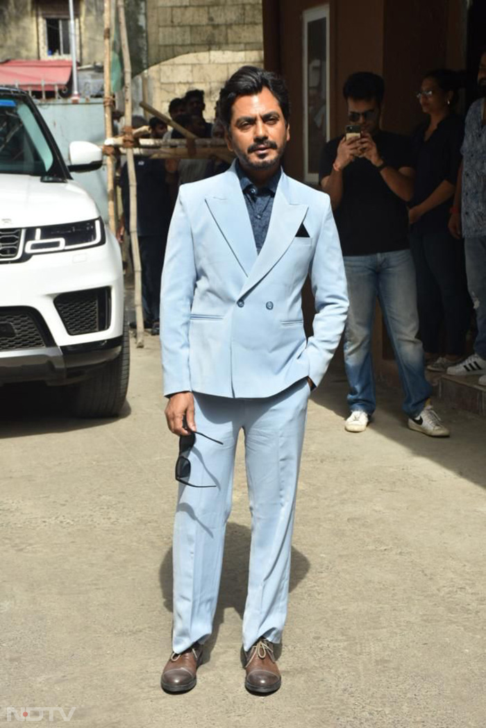 Nawazuddin Siddiqui looked dapper in a blue suit. (Image Courtesy: Varinder Chawla)