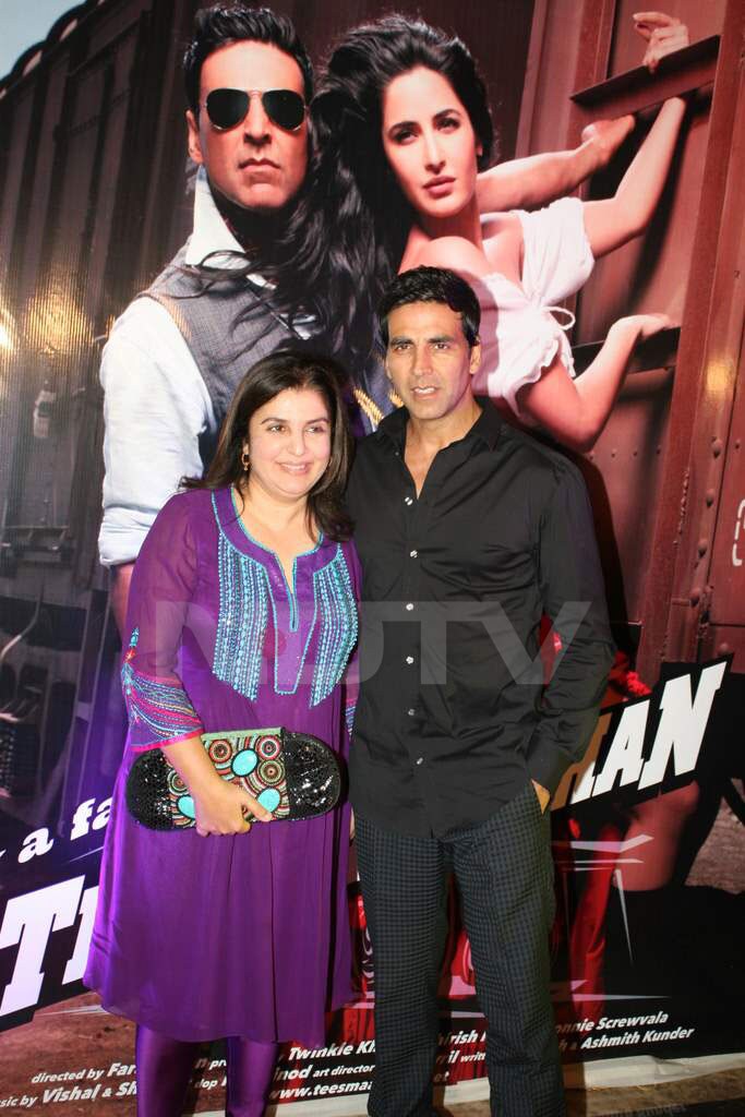 Instead of dishing out passes to the who's who of Bollywood, Akshay Kumar and Farah Khan decided to make it a paid premier in aid of a good cause.