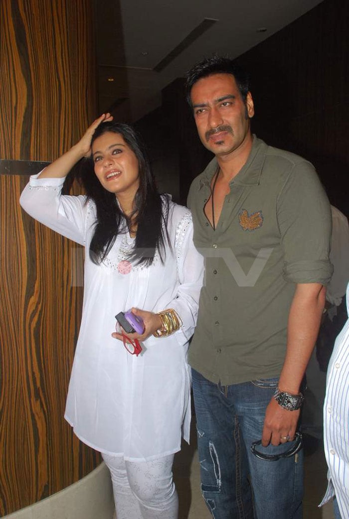 Proud Parents Kajol, Ajay\'s Day Out