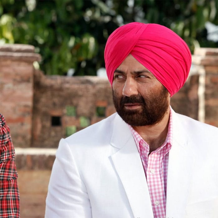 <b>Top Performers (Male)</b><br><br><b>Sunny Deol in <i>Yamla Pagla Deewana</i></b>: Three Deols in one frame, that is some serious brawn to contend with. Sunny gets a mention for being the controlled but don't-take-me-for-granted NRI.