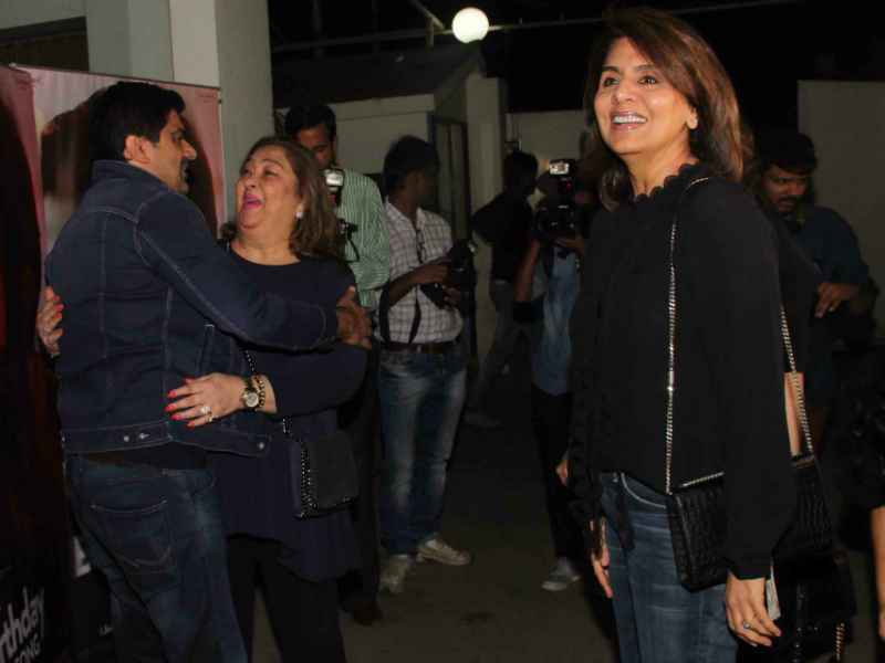 A Busy Mumbai Night With Sonali Bendre, Neetu Kapoor