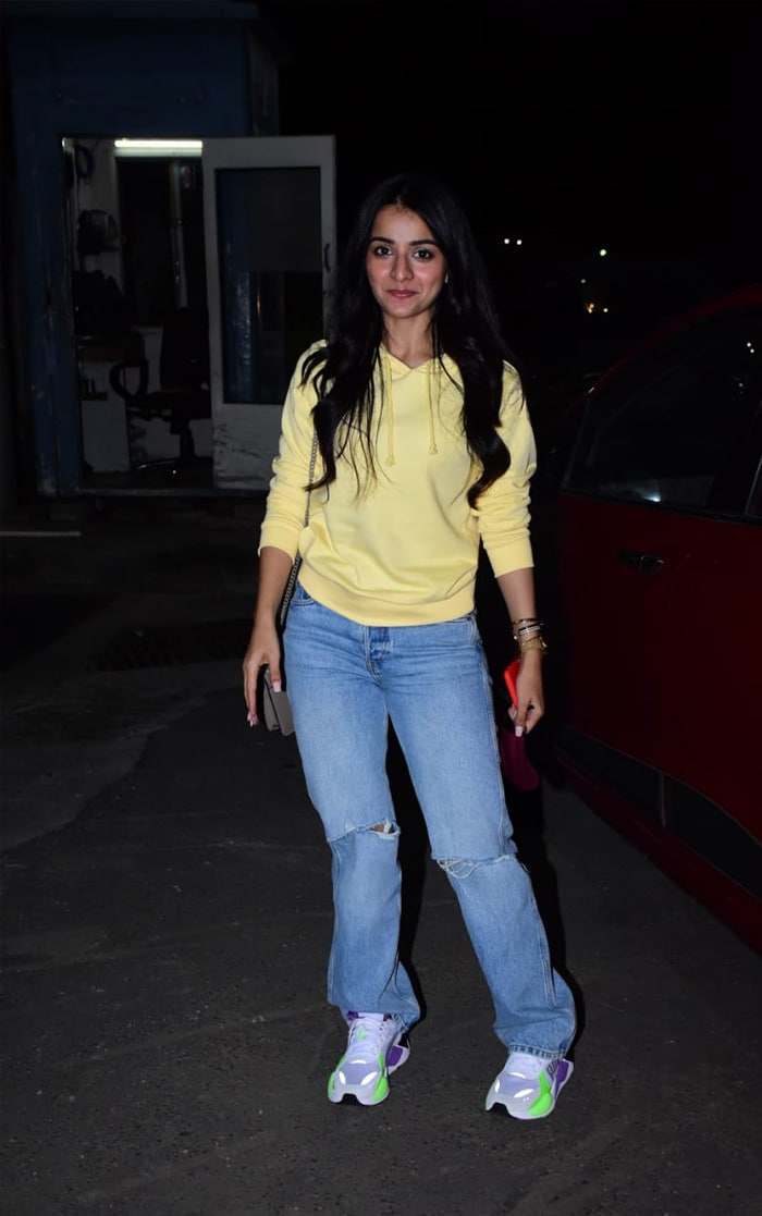 She was sporting a yellow sweatshirt and jeans. (Image credit: Varinder Chawla)