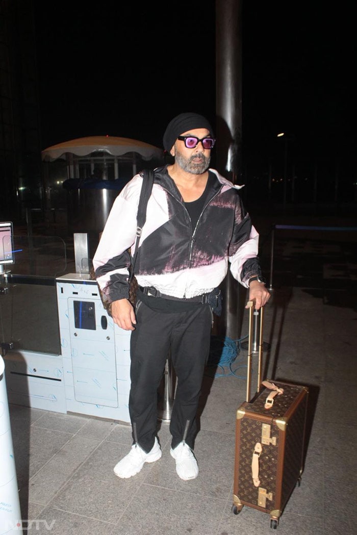 Trust Bobby Deol To Serve The Best Airport Fashion